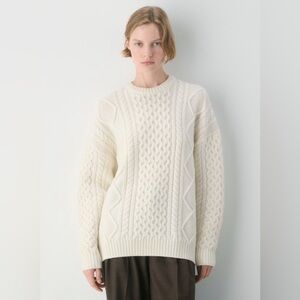 Aritzia Heritage Knit Merino Wool Crew Sweater Chunky Cable Knit Sweater Sz L